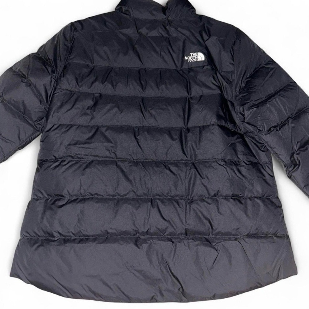 The North Face 550 Black Puffer Jacket - Picture 8 of 8
